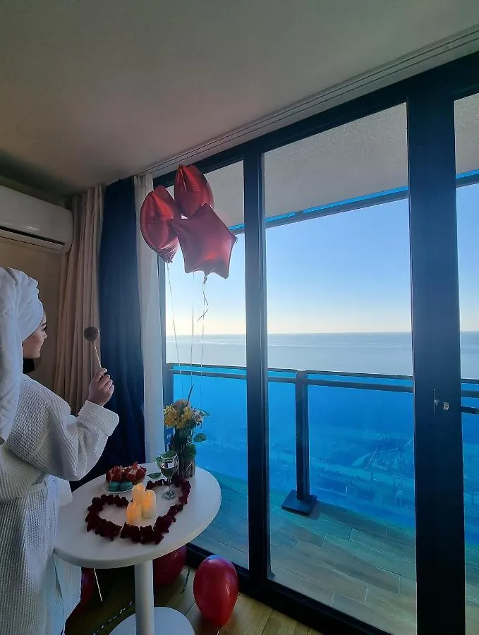 Sea View Aparthotel In Batum