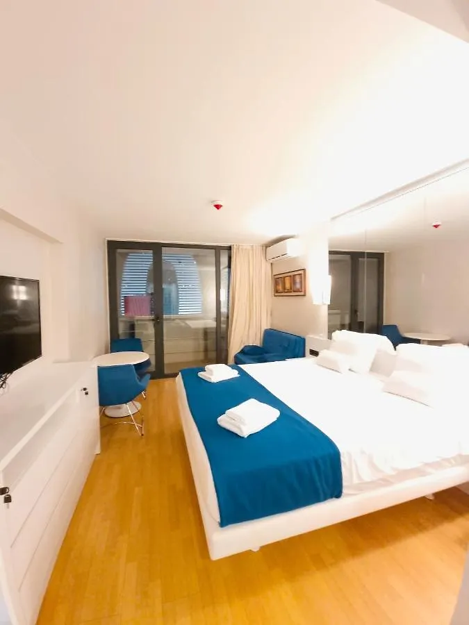 Sea View Aparthotel In Batumi
