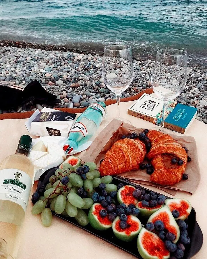 Sea View Aparthotel In Batum
